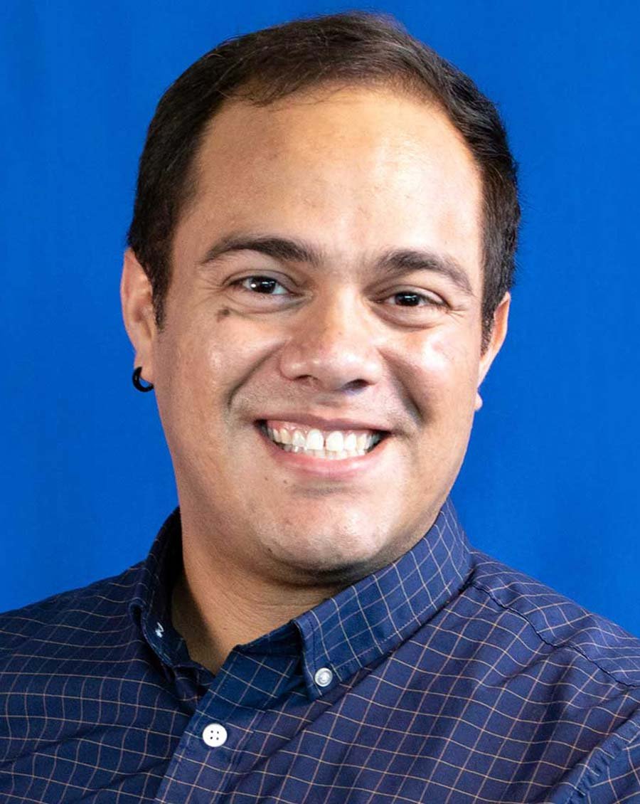 Dr. Cesar Armando Torres Jr