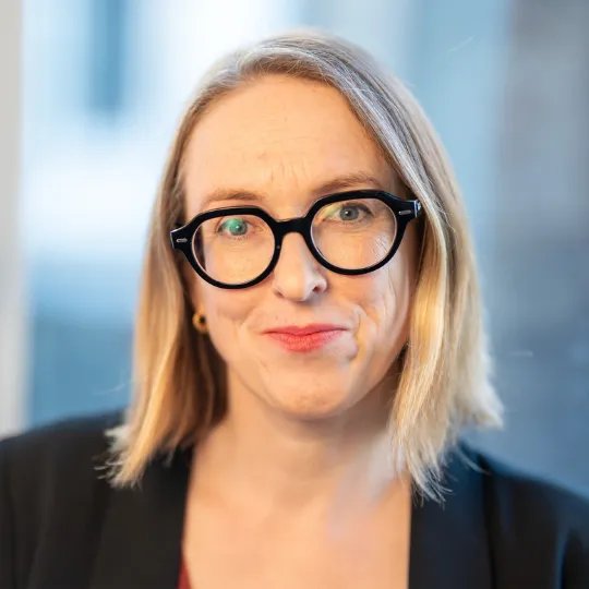 8586_professor-kate-devlin-1.xa88e99d1.jpg